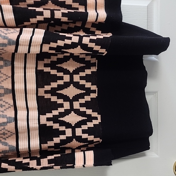 Cardigans - Picture 4 of 4